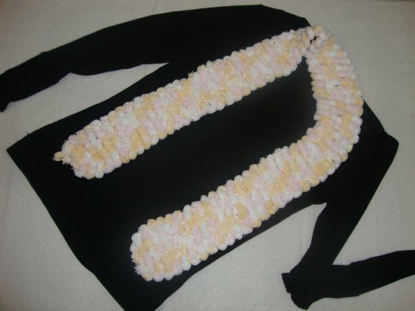 Cachecol pipoca tons claros - branco, amarelo e rosa